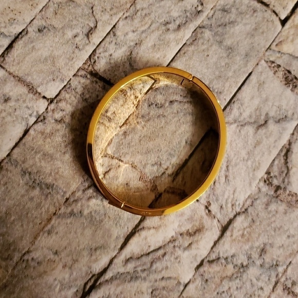 J. CREW bangle style bracelet. - Picture 2 of 8